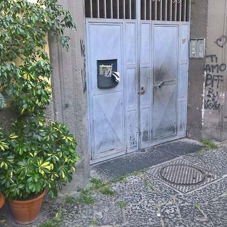 Apartment Fabrizio เนเปิลส์ ภายนอก รูปภาพ