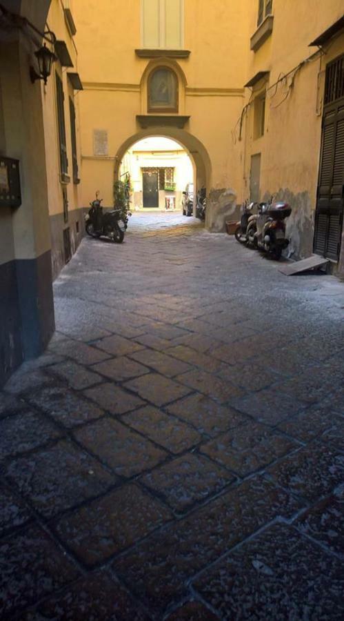 Apartment Fabrizio เนเปิลส์ ภายนอก รูปภาพ